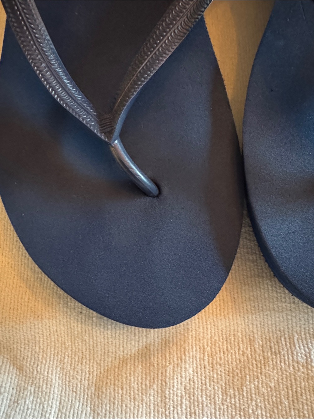 Old Navy Dark Blue Foam Wedge Flip Flop Sandals - Sz 7.5 - 8 - Picture 11 of 11